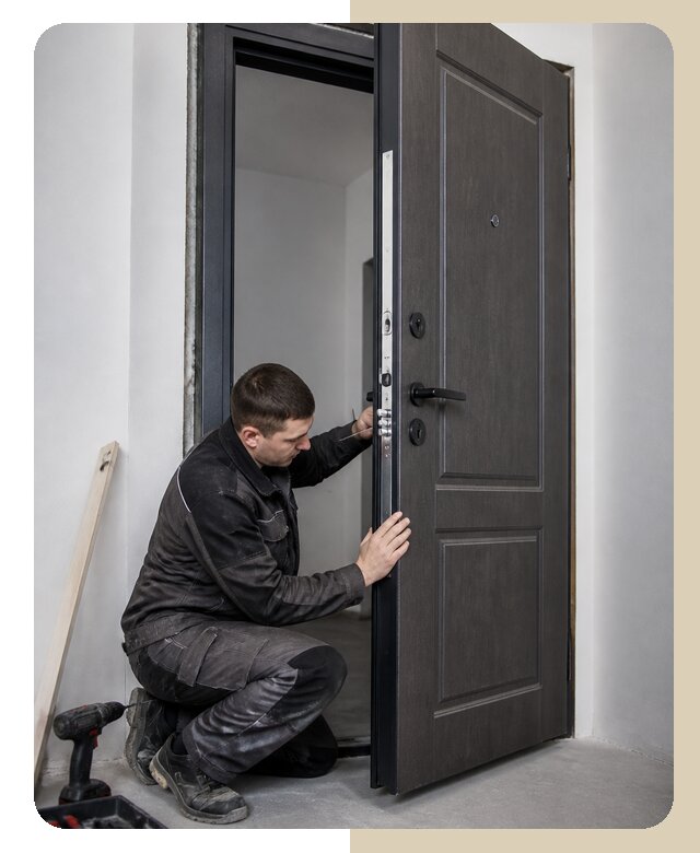 Установка утепленной двери в Глазове по цене от 5612 р. | ДвериЛегко-Глз